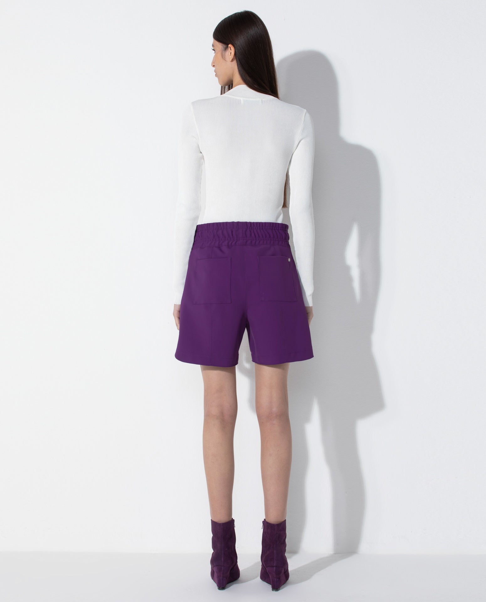Blusa Lafort Gola Alta Letícia Tricot London Stories