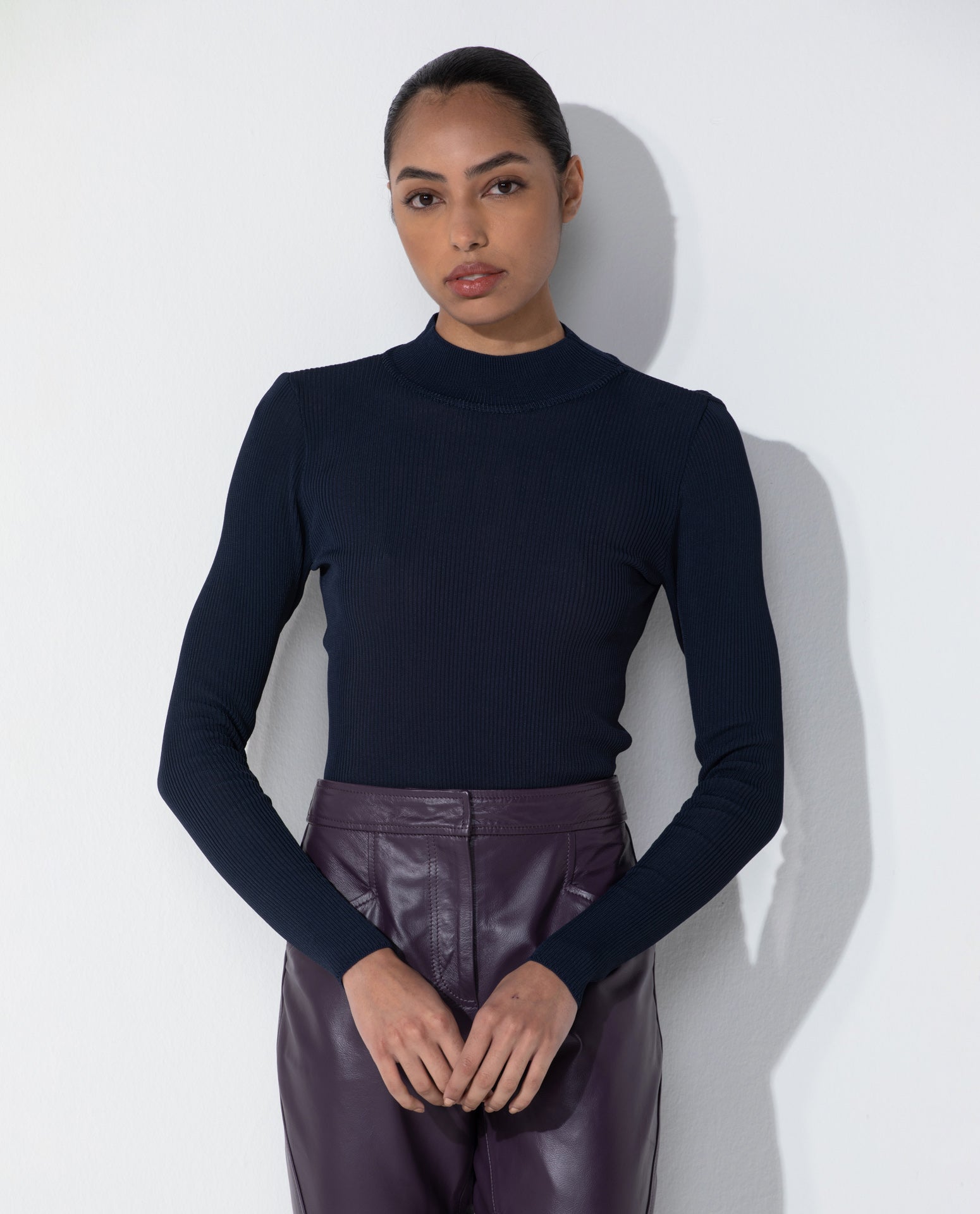 Blusa Lafort Gola Alta Letícia Tricot London Stories