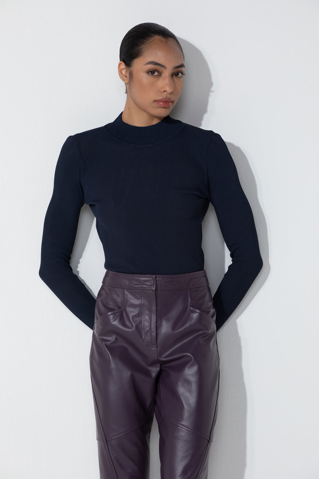 Blusa Lafort Gola Alta Letícia Tricot London Stories