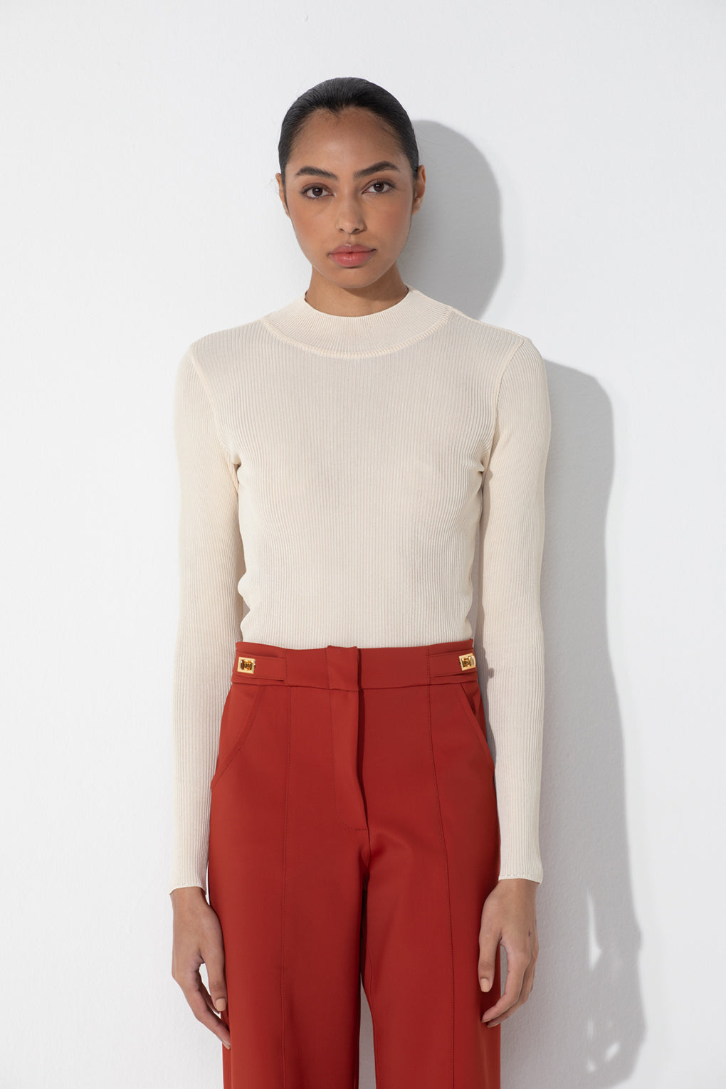 Blusa Lafort Gola Alta Letícia Tricot London Stories