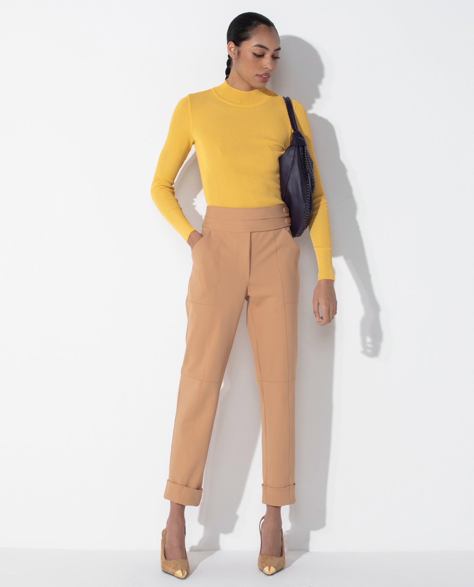 Blusa Lafort Gola Alta Letícia Tricot London Stories