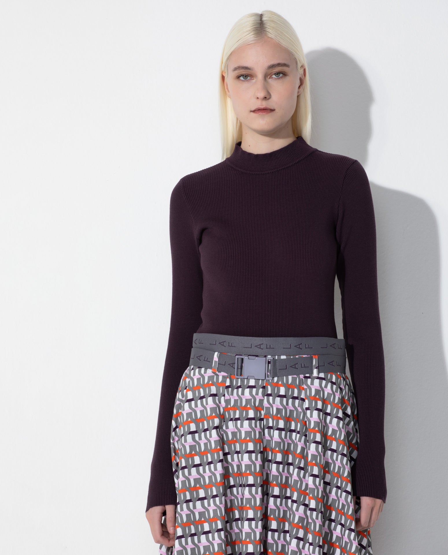 Blusa Lafort Gola Alta Letícia Tricot London Stories