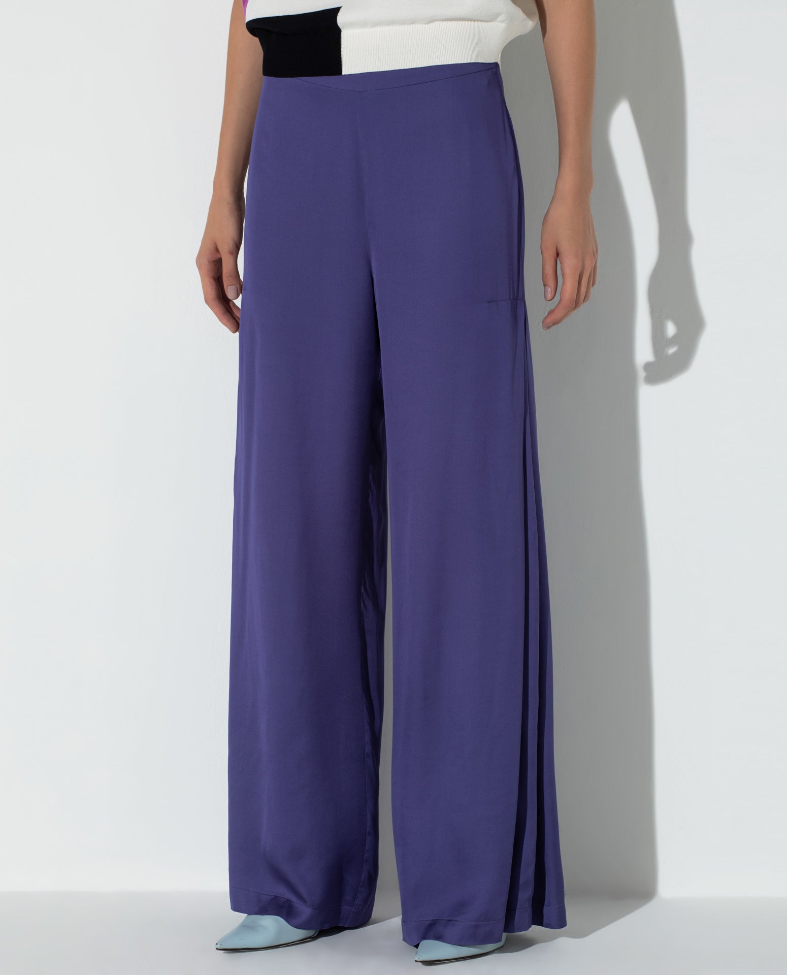 Calça Lafort Com Pregas Naya Crepe Acetinado