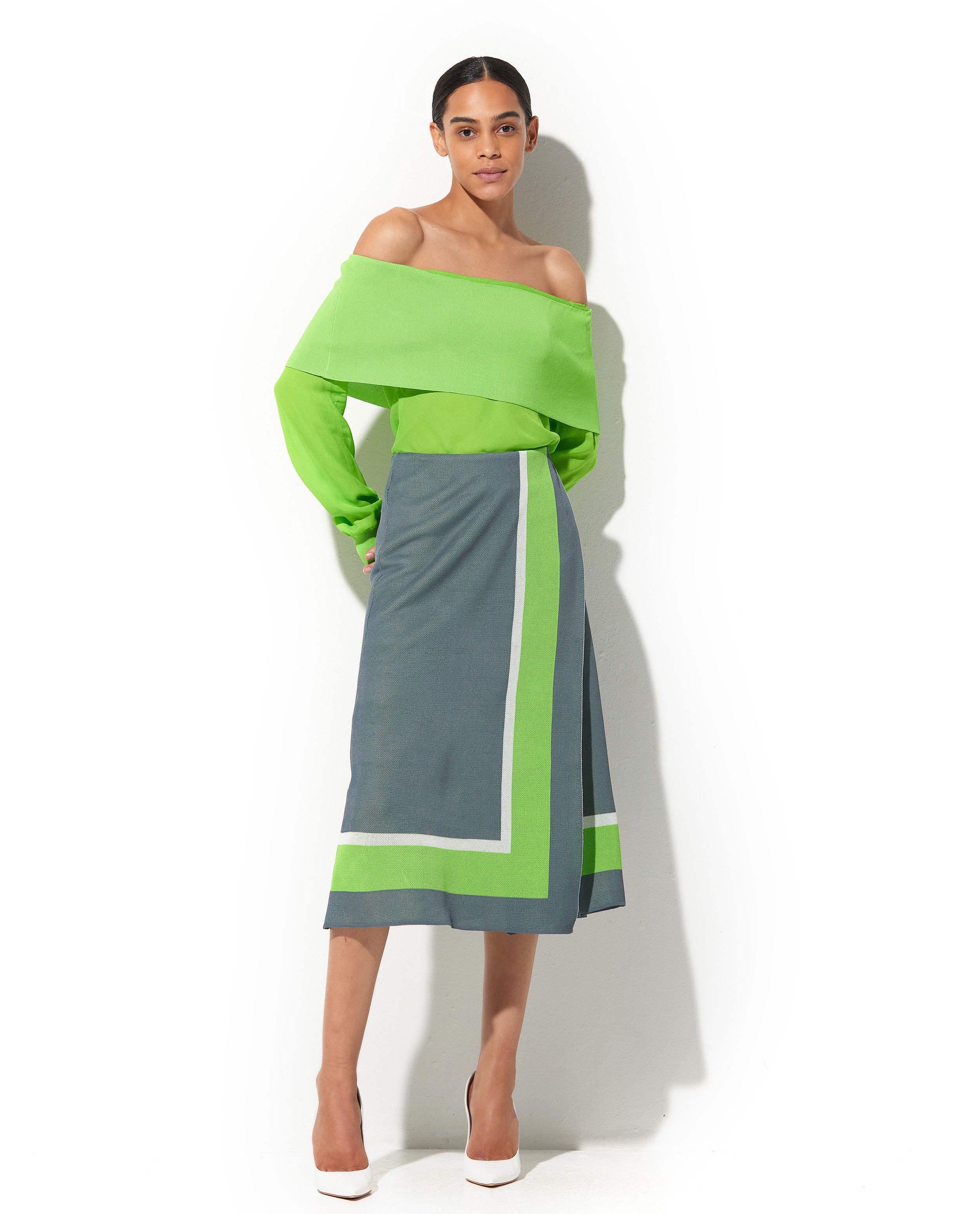 Blusa Lafort Ombro A Ombro Anise Crepe Leve Le Club