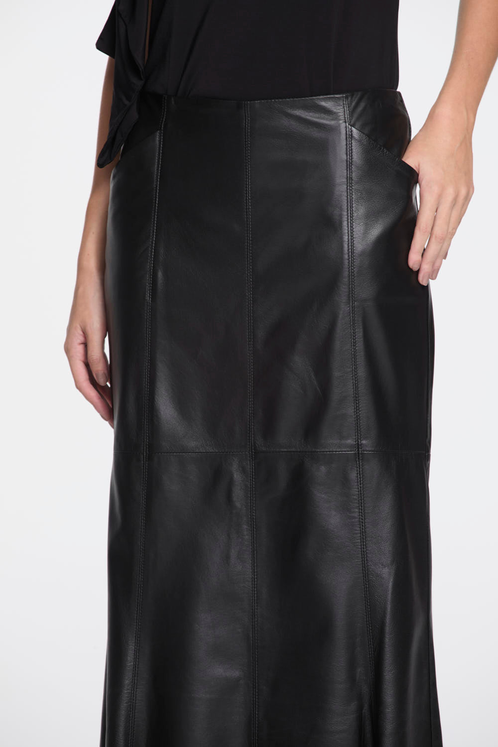 Saia Lafort Pespontos Lina Couro