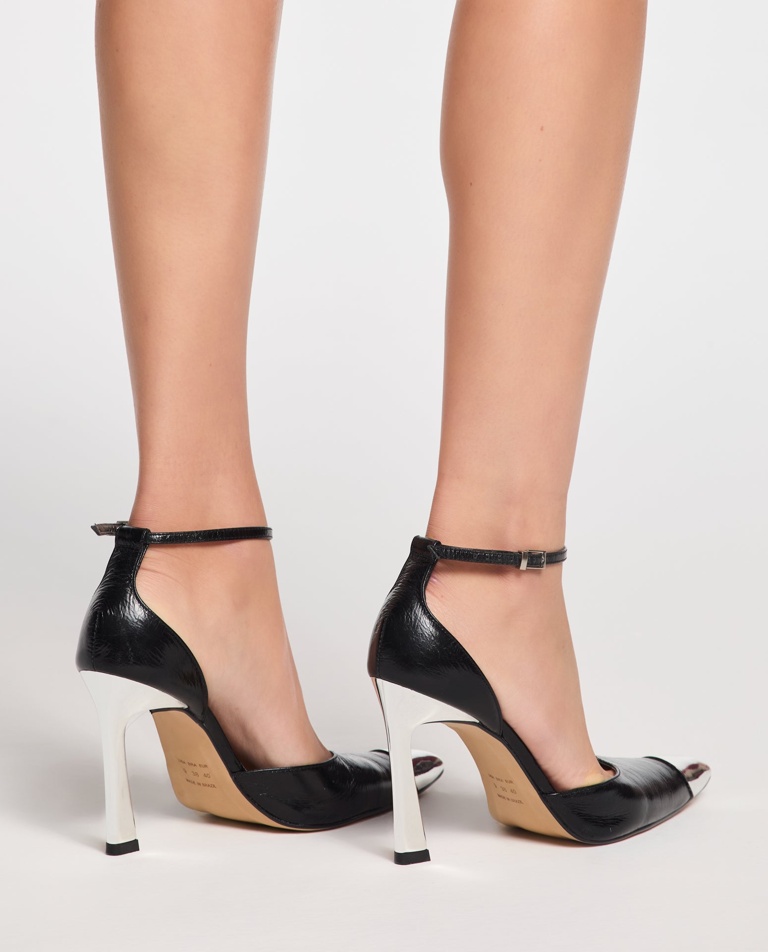 Sapato Lafort Alto Com Bico Maruja