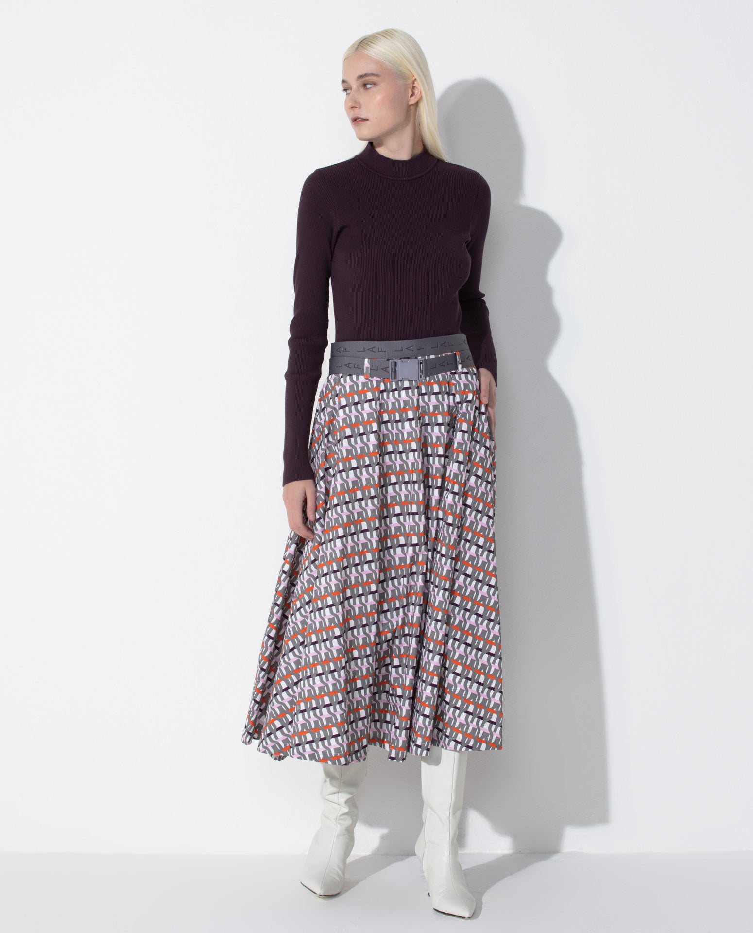 Blusa Lafort Gola Alta Letícia Tricot London Stories