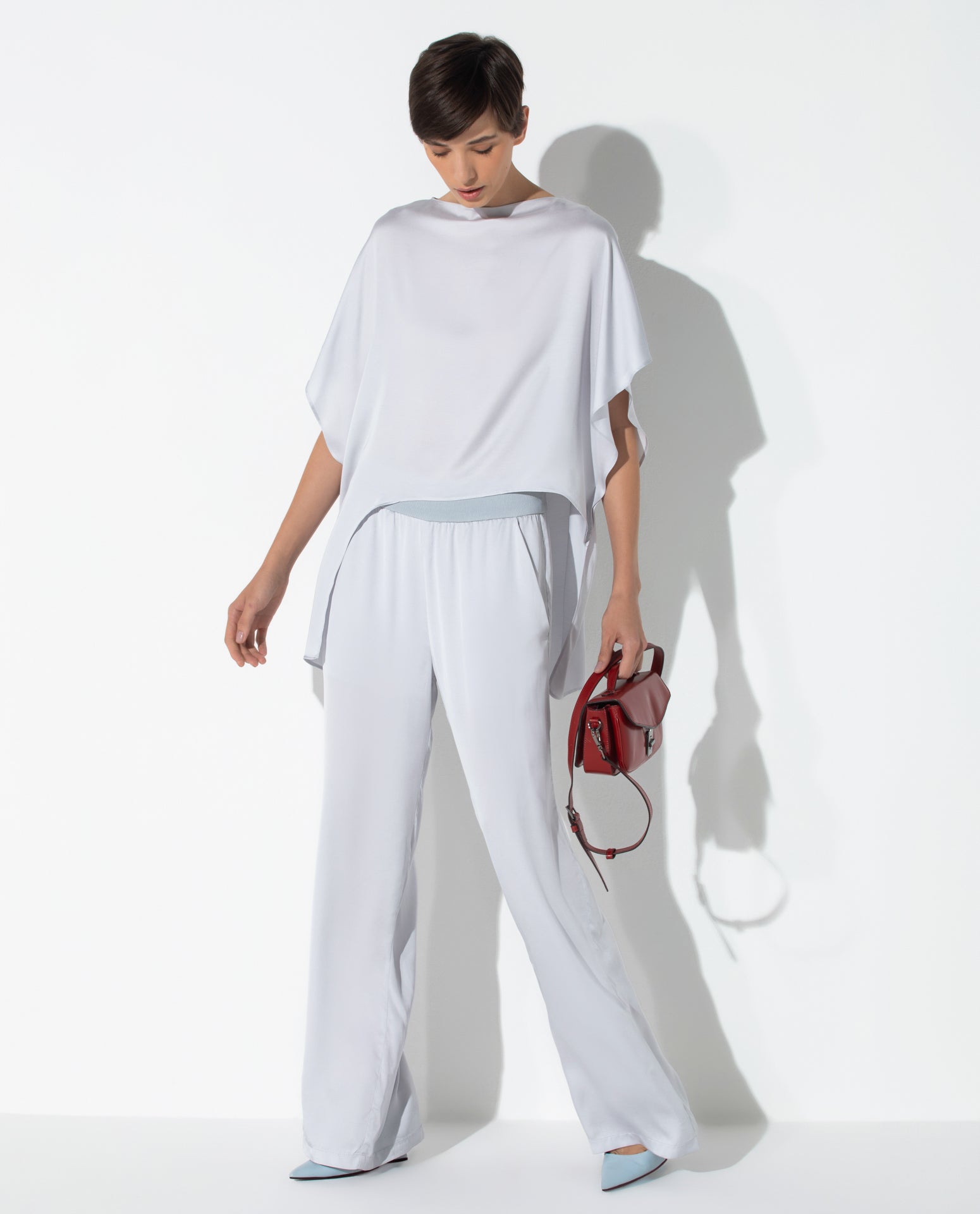 Blusa Lafort Assimétrica Arima Crepe Acetinado
